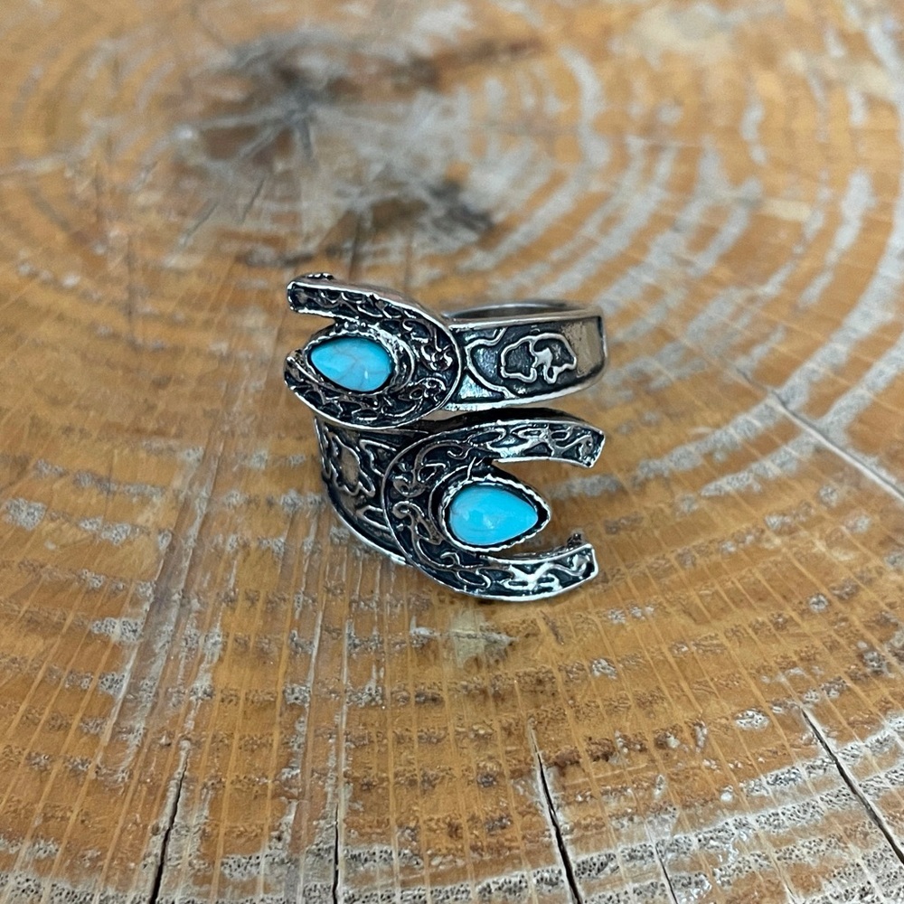 Filigree Horseshoe Ring with Turquoise - Picture 2 of 3
